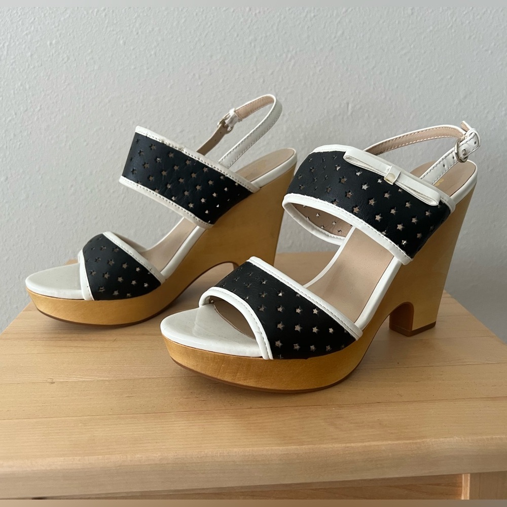 Vintage Love Moschino Black and White Platform Sandals - Picture 6 of 13